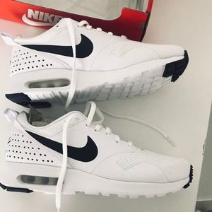 Shoes women air Nike